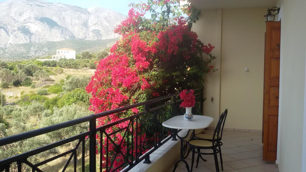 Thalina Hotel Marathokampos Exterior photo